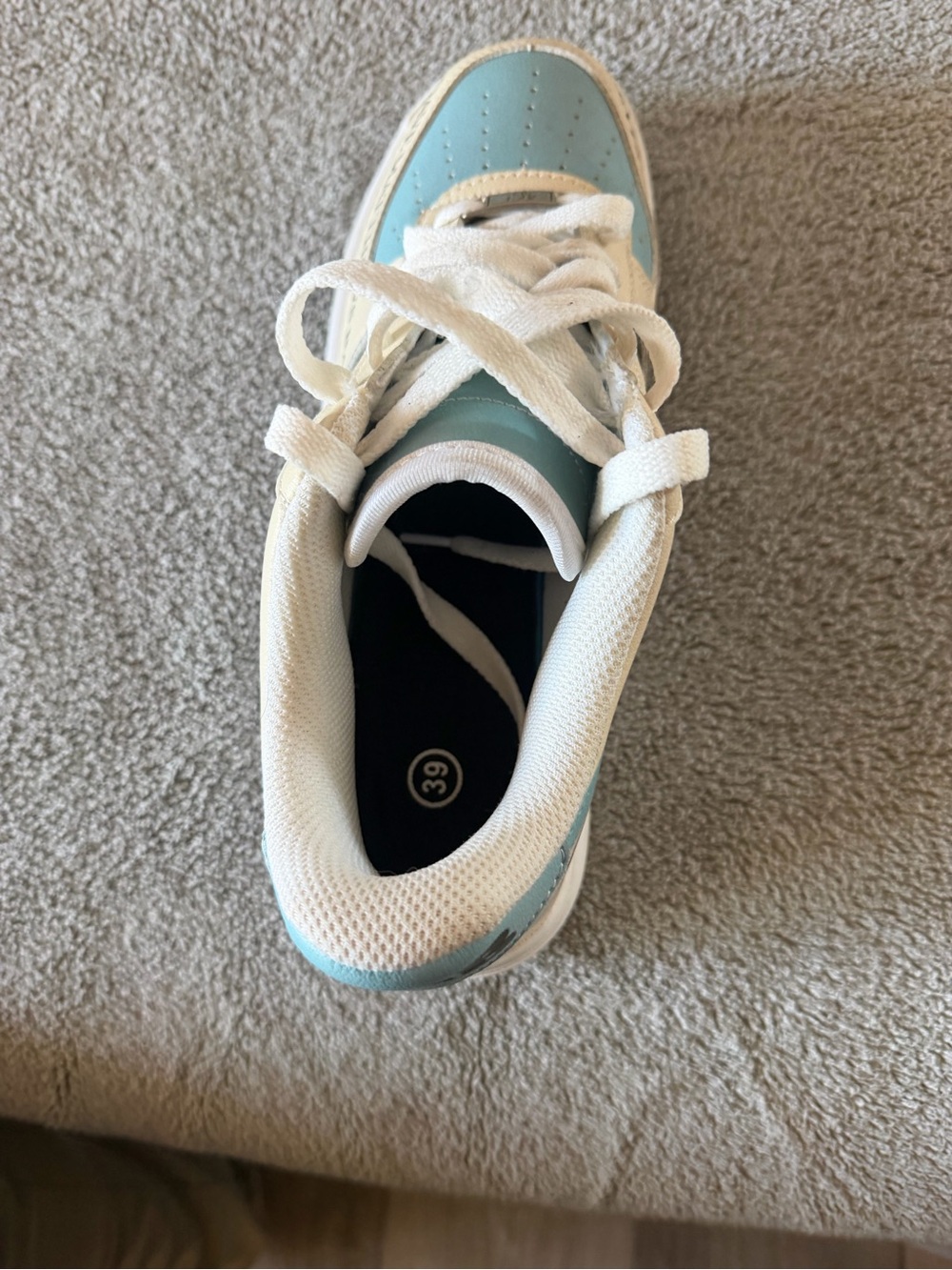 Dave Matthews band tour shoes - Picture 12 of 12